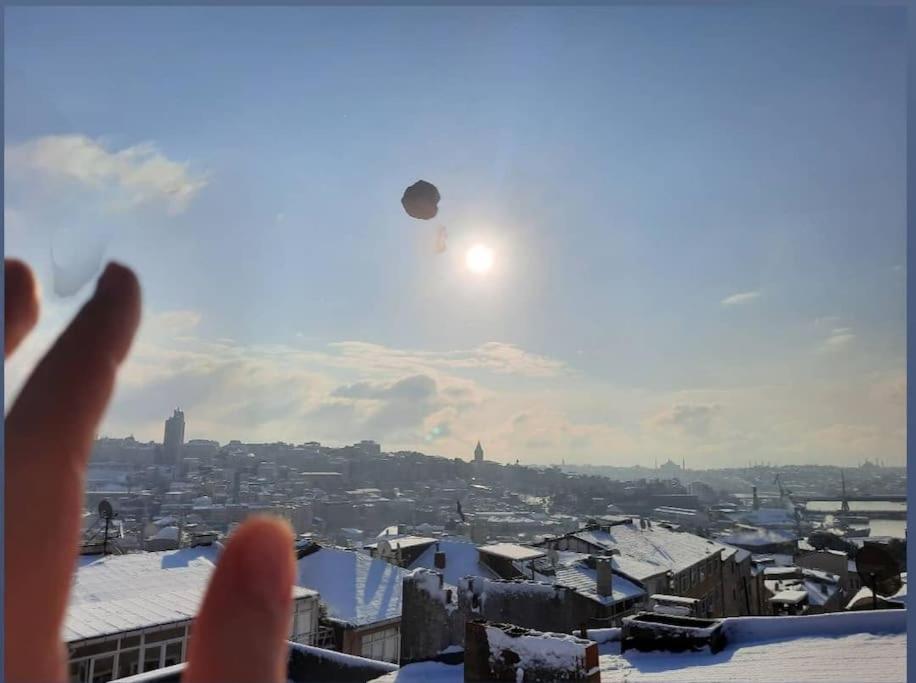 Deniz Manzarasi, Marti Sesleri Esliginde Istanbul Apartamento Exterior foto